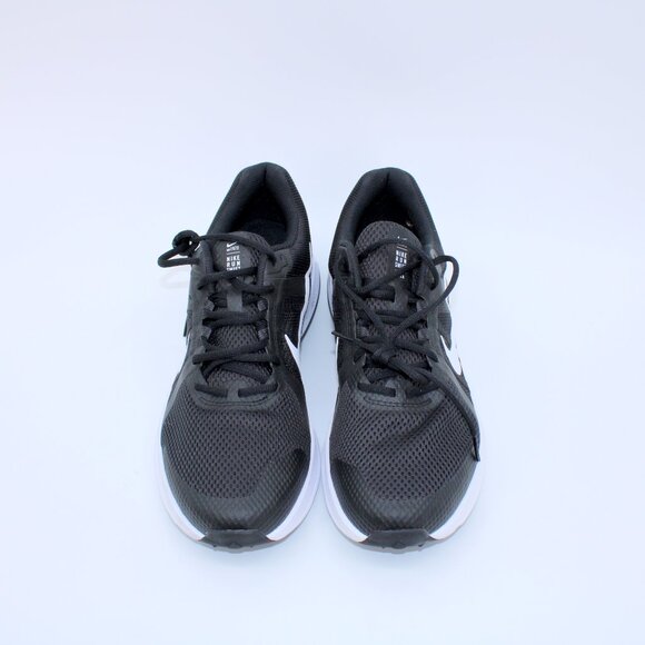 Nike Run Swift 2 Black White Size 12 NWOT - Picture 2 of 8